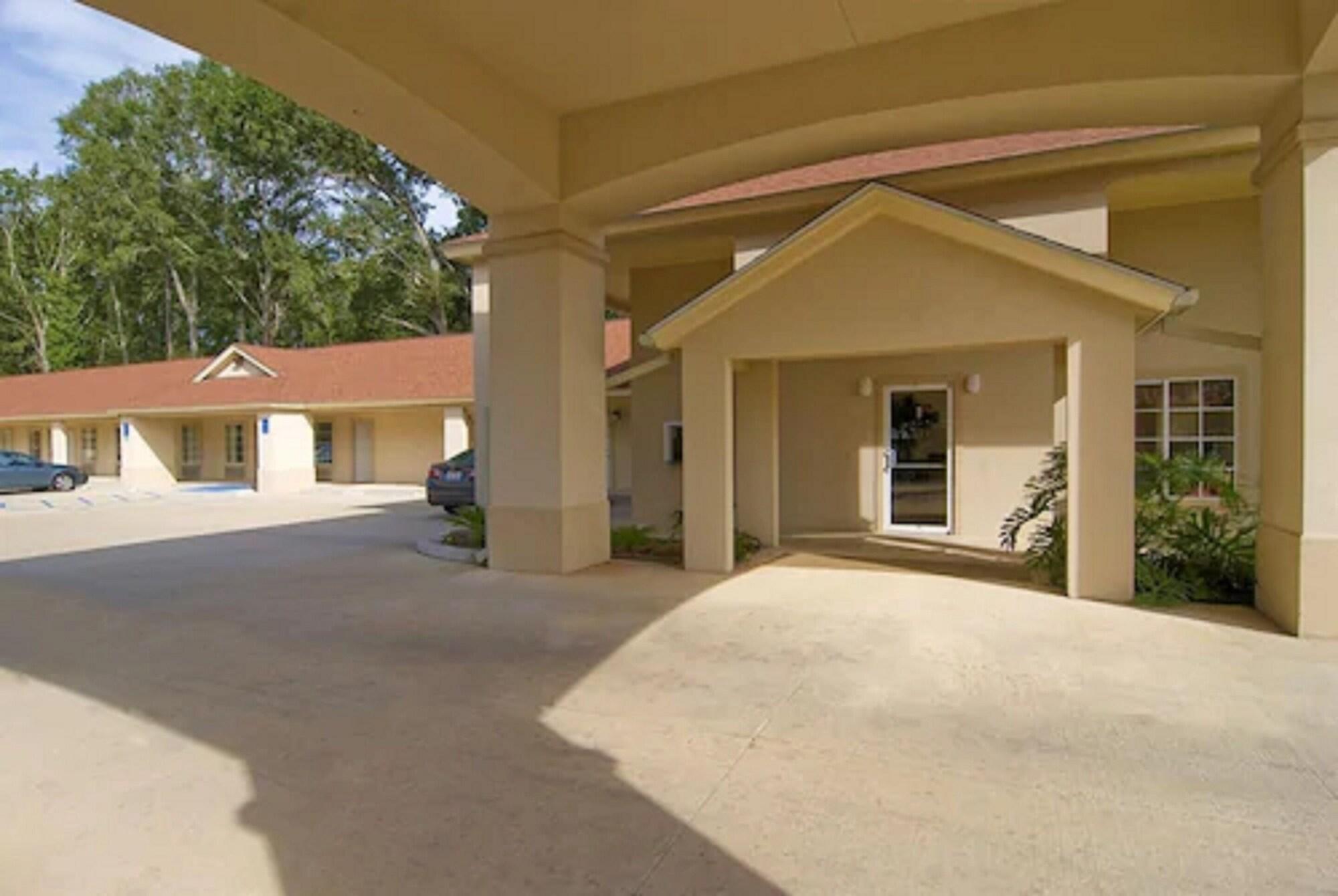 Americas Best Value Inn Deridder Esterno foto